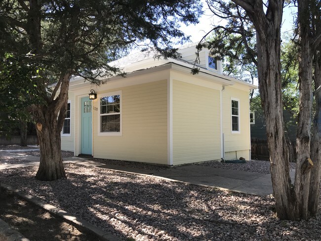 Building Photo - 120 N 27th St