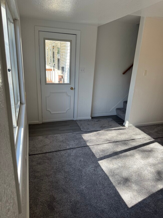 Foto del edificio - 313 Wagner Ave