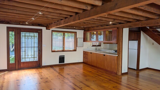 Foto del edificio - 1658 Filbert St