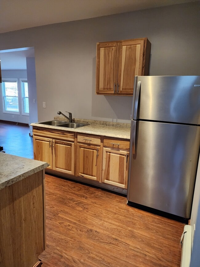 Building Photo - 130 Hampshire St