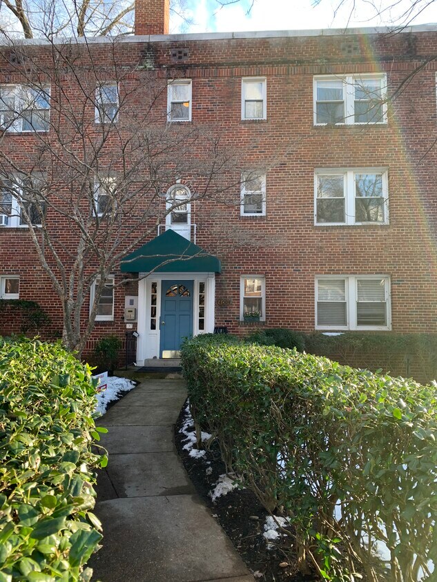 4004 Beecher St NW Unit 202, Washington, DC 20007 Condo for Rent in