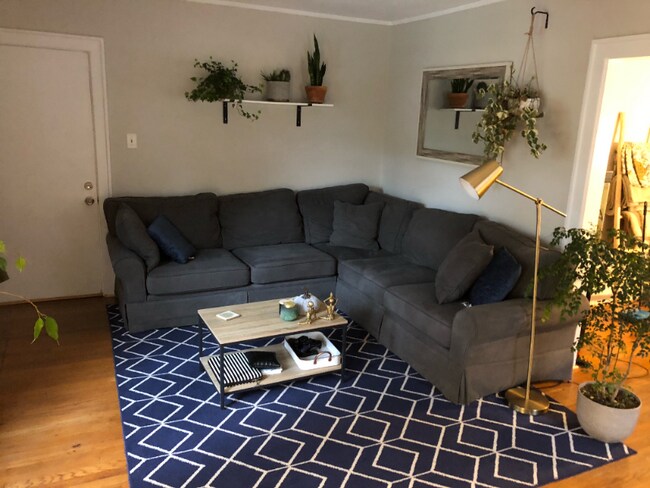 Foto del edificio - 98 Lancaster Rd