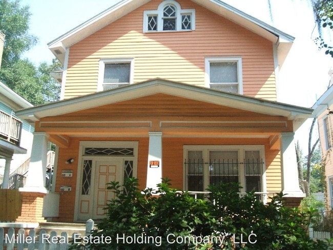 Building Photo - 610 W 37th St