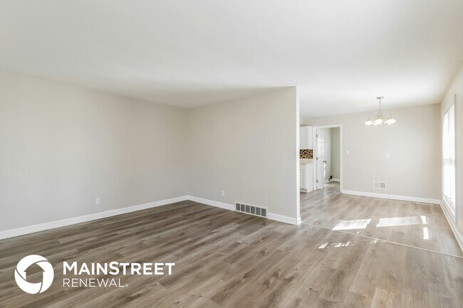 Foto del edificio - 5211 Eugene Way