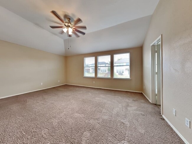 Building Photo - 5617 Piedra Dr