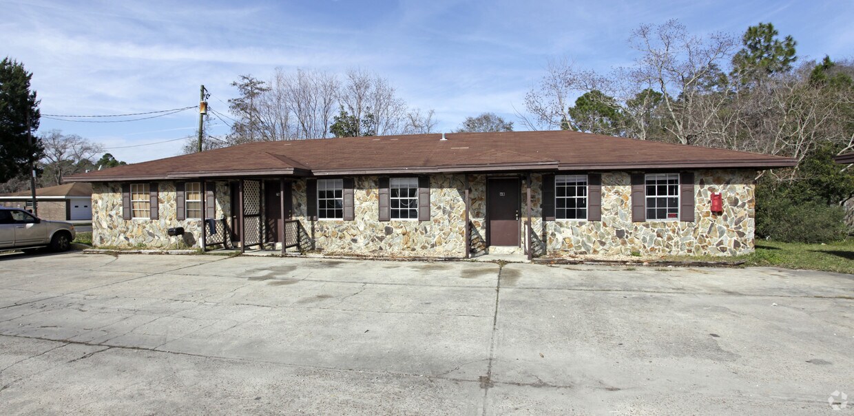 Primary Photo - 2806 N Panama Ave