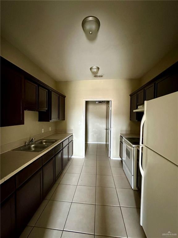 Building Photo - 17 Miroslava Ave