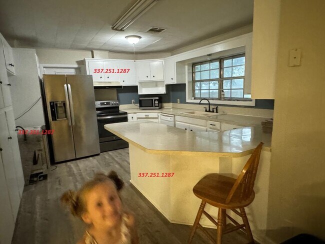 Foto del edificio - 1232 Hugh Wallis Rd S