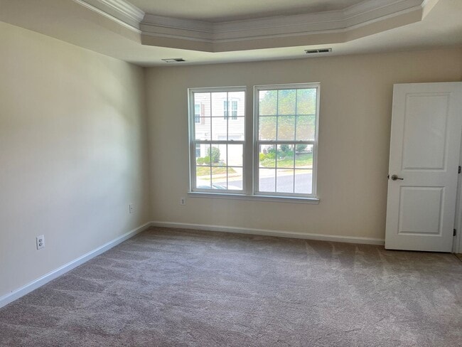 Building Photo - 2012 Elm Tree Ct