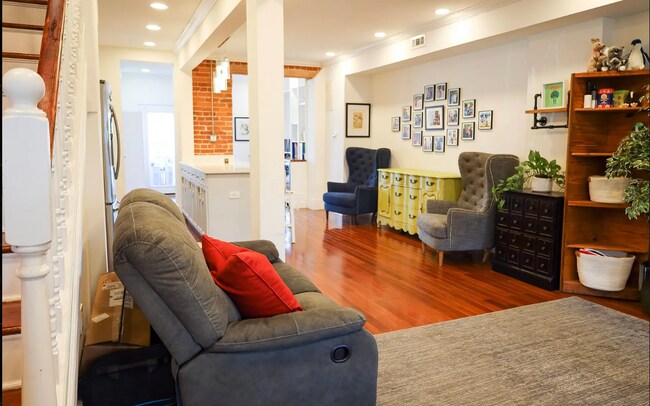 Building Photo - 421 Jefferson St NW