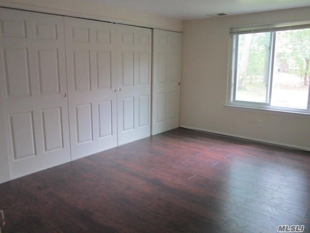 Building Photo - 223 Sagamore Hills Dr