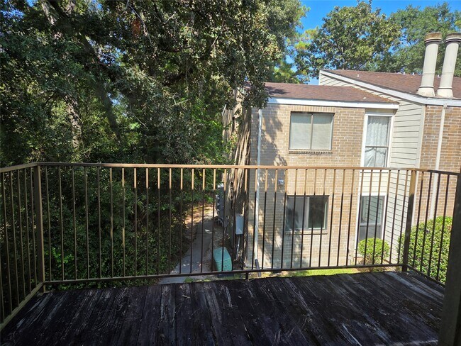 Foto del edificio - 3500 Tangle Brush Dr