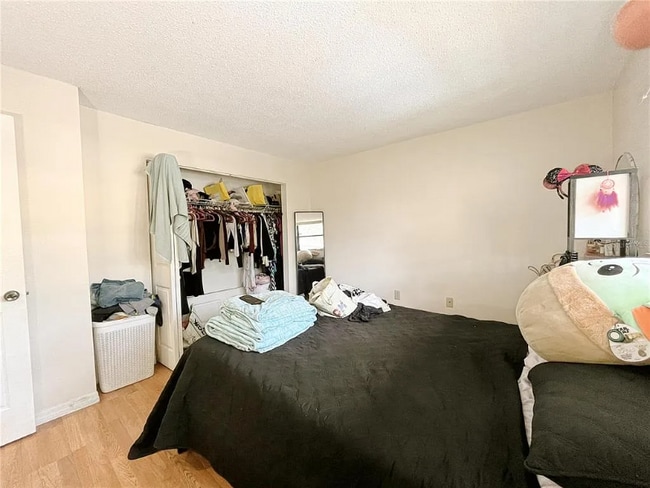 Foto del edificio - 2811 SW Archer Rd