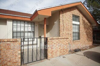 Building Photo - 1376 Trudy Elaine Dr