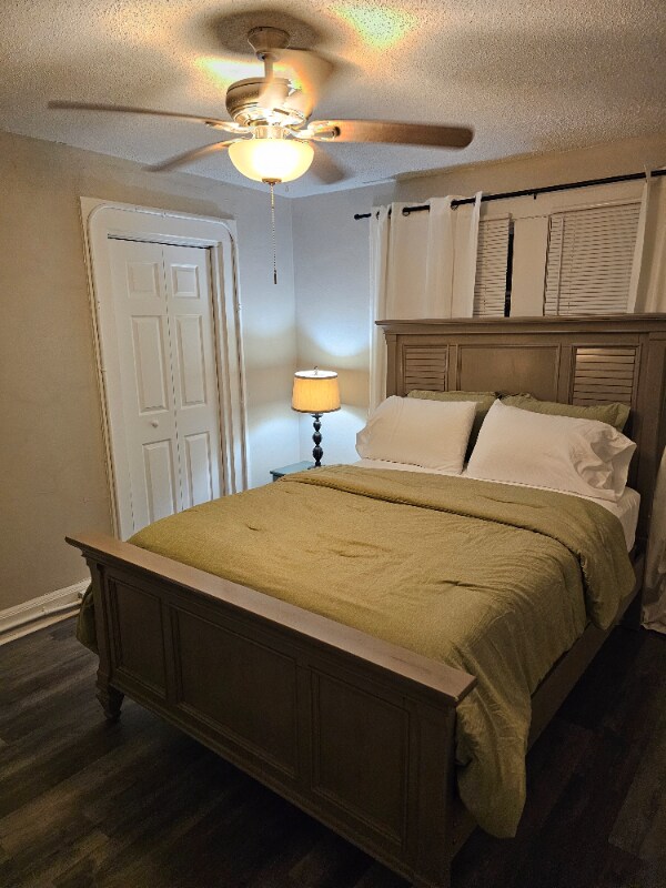 Foto del edificio - 830 W Gordon Ave