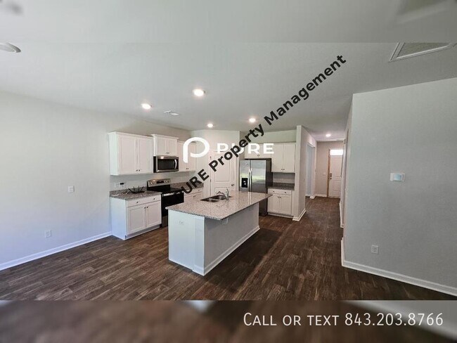 Building Photo - Downstairs Master - 5 BEDROOM HOME Berkele...