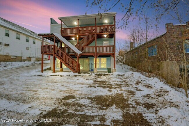 Foto del edificio - 144-144 Market St