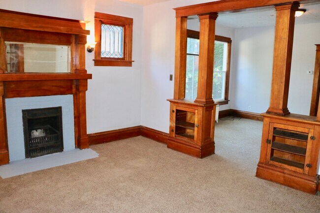 Living Room - 121 Grove St