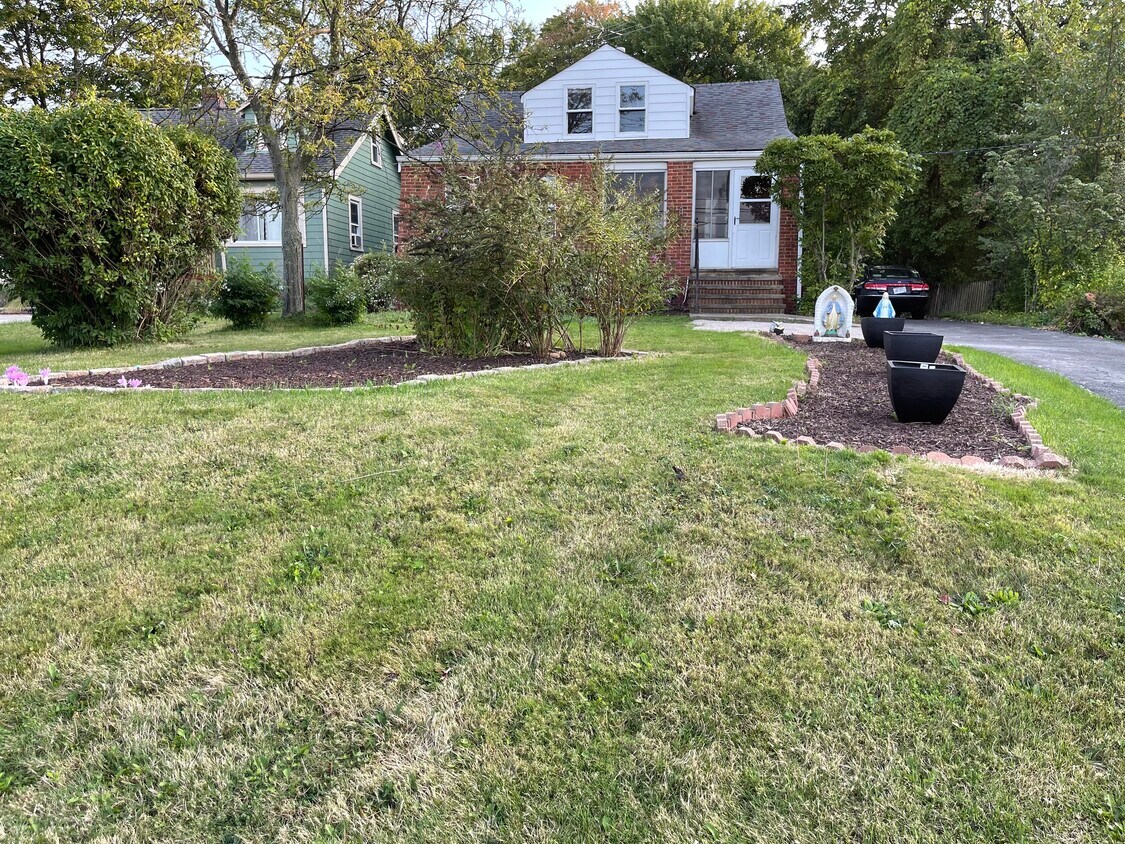 Foto principal - 18201 Royalton Rd