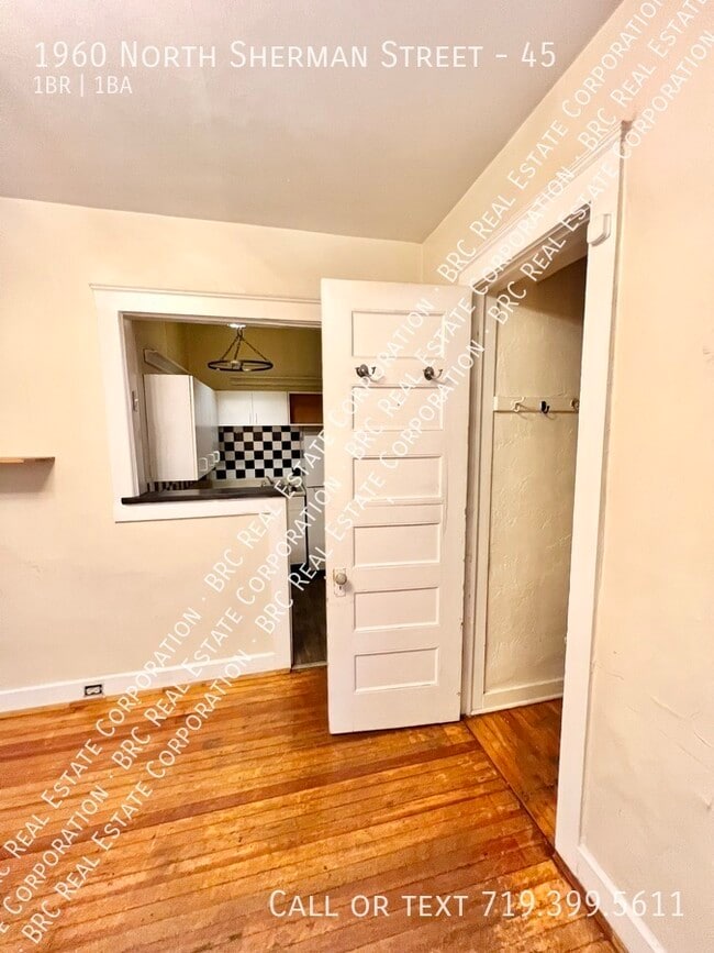 Building Photo - 1960 Sherman St