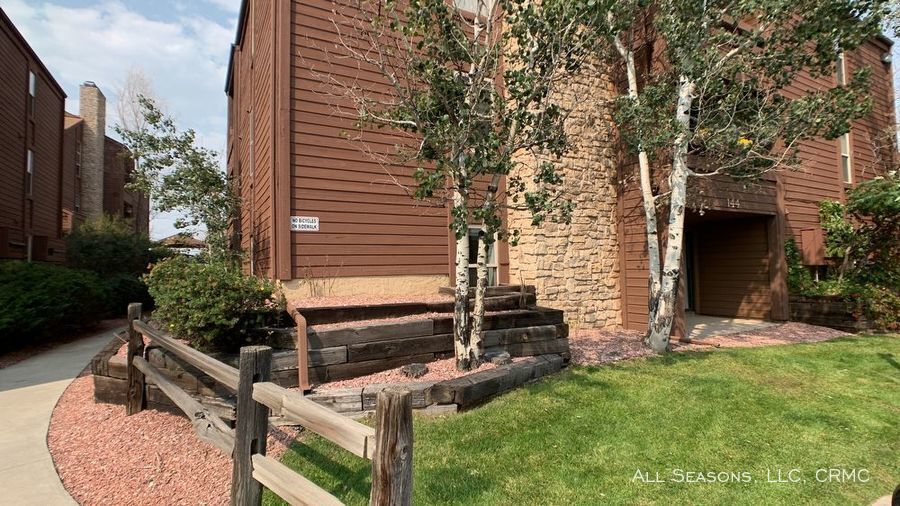Primary Photo - 144 W Rockrimmon Bl #101