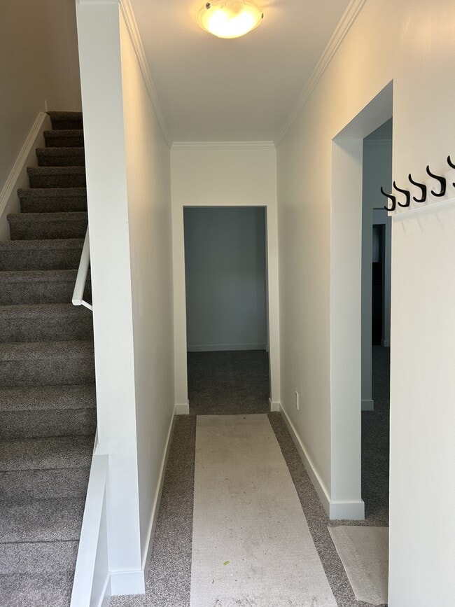 Building Photo - 12039-12055 55 St NW