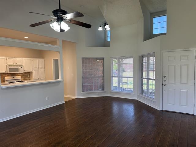 Building Photo - 8301 Kent Dr