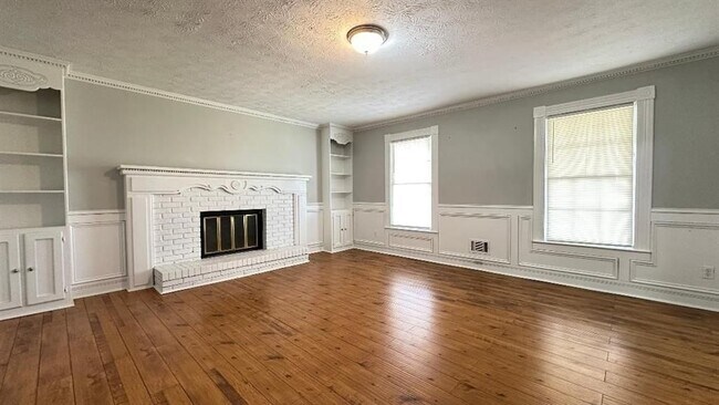 Foto del edificio - 1626 Isham Dr