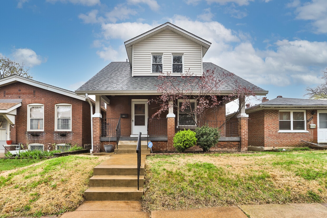 4162 Humphrey St, Saint Louis, MO 63116 House Rental in Saint Louis