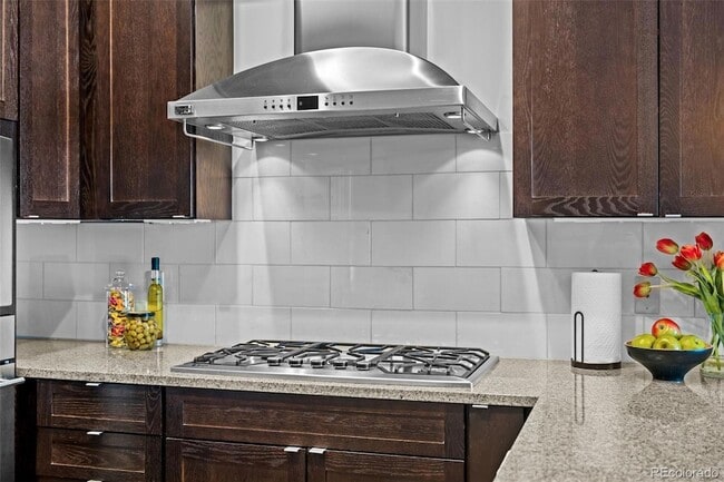 Photo - 5455 Landmark Pl Apartment