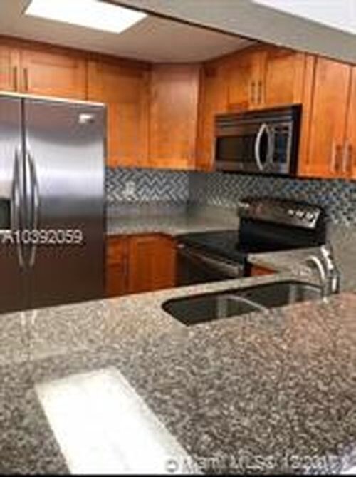 Foto del edificio - 12229 SW 16th Ter