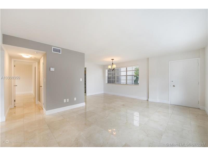 Foto principal - 650 Coral Way