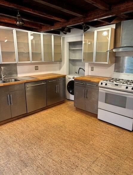 Photo - 18 Tremont St Apartment