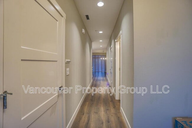 Foto del edificio - 11805 NE 108th St