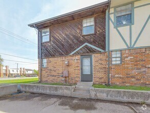 Building Photo - 2720 SW 74th St