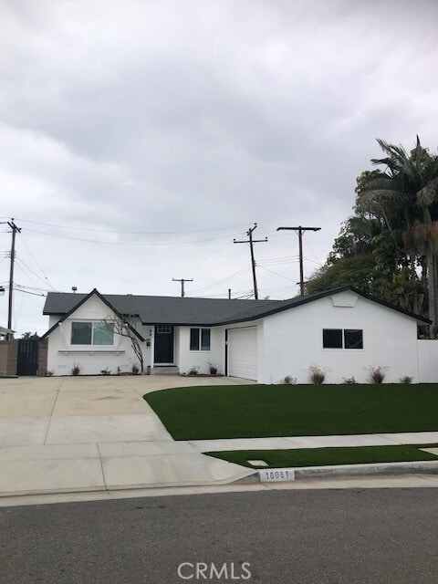 Primary Photo - 16081 Davis Ln