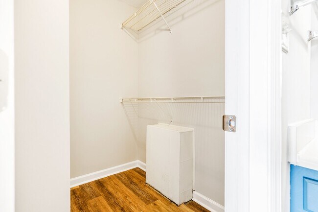 Foto del edificio - 3 Bed, 2 Bath Home with a Backporch Perfect for Watching Sunsets