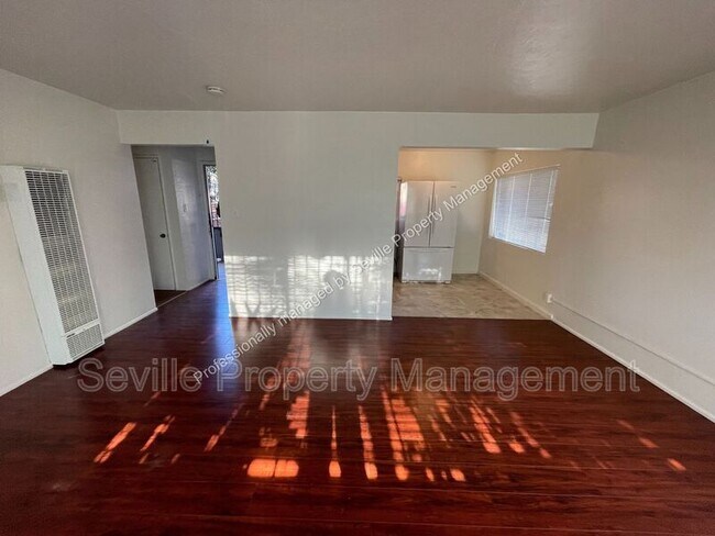 Foto del edificio - 5781 Walnut St