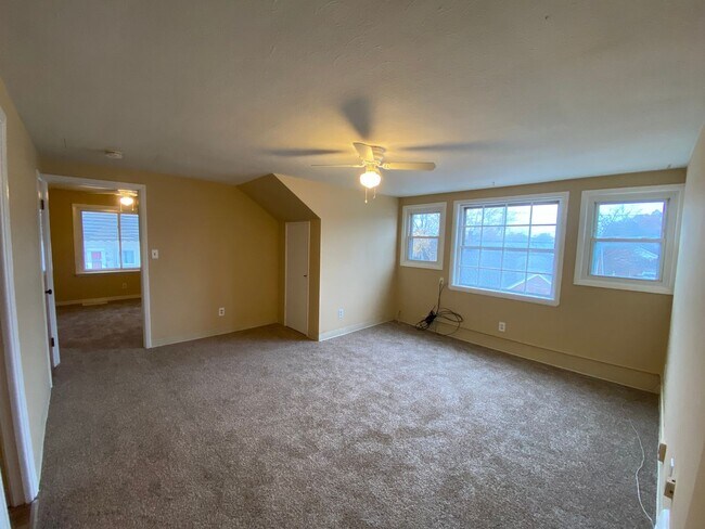 Foto del edificio - 5103 E 114th St