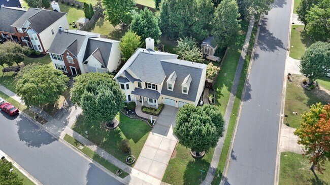 Foto del edificio - 11623 Fox Hill Dr
