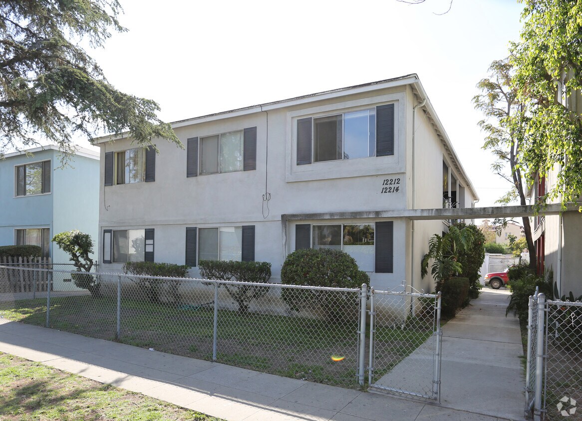 Foto del edificio - 12212 W Washington Pl
