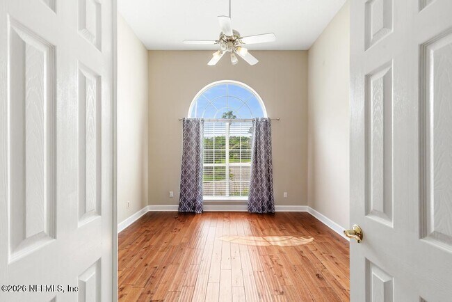 Foto del edificio - 337 S Mill View Way