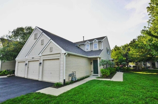 Building Photo - 2843 Rutland Cir