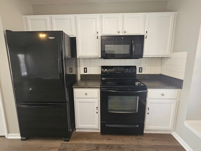 Foto del edificio - 210 Hepworth Way