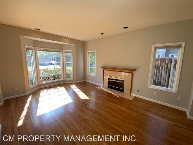 Building Photo - 4 br, 2.5 bath House - 2727 Gaspar Ct