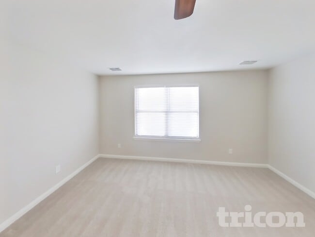 Building Photo - 1335 Coltview Pl