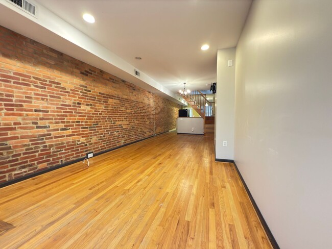 Building Photo - Two-Bedroom House In Baltimore