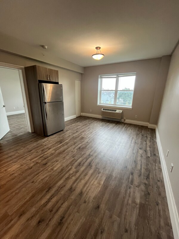 Foto del edificio - 106 N Grove St