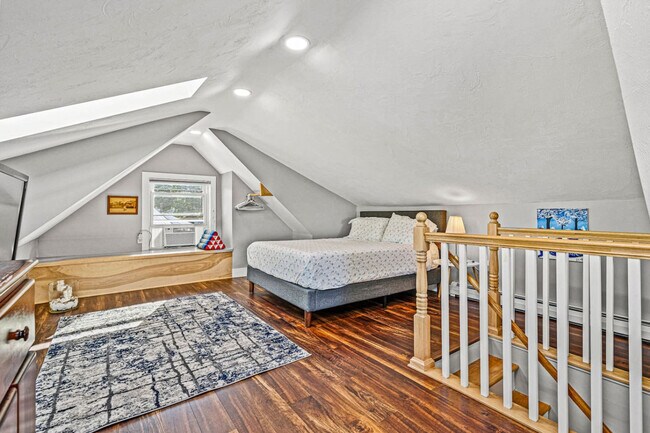 Building Photo - 146 Vassall St