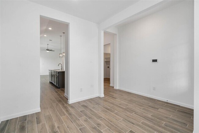 Foto del edificio - 6611 Canary Knl Ct